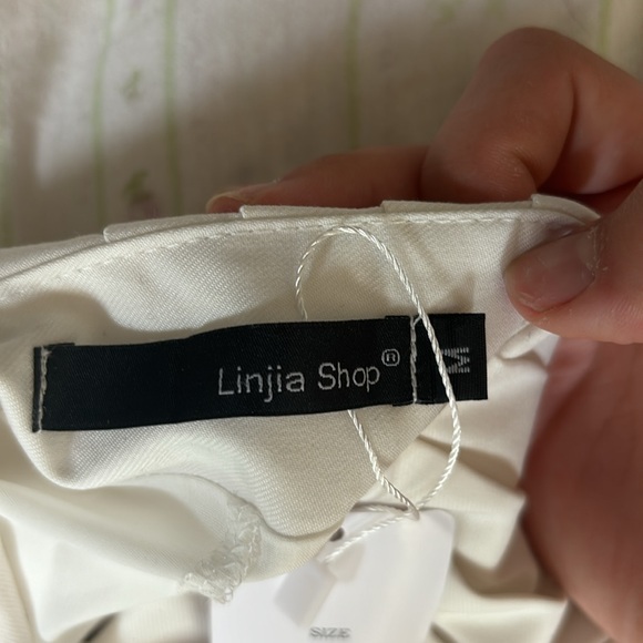 White mini skirt - Picture 4 of 5